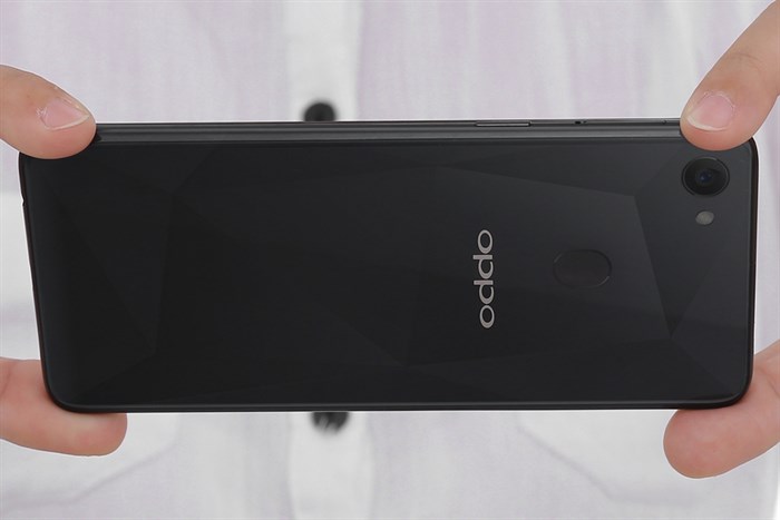 Điện thoại OPPO F7 Màu Đen