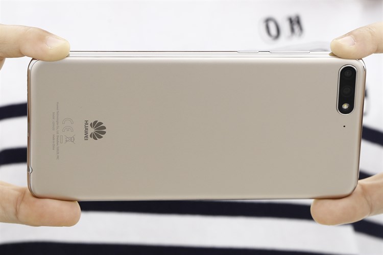 Điện thoại Huawei Y7 Pro (2018)