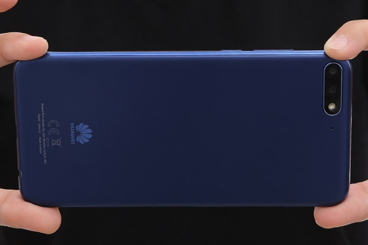 Điện thoại Huawei Y7 Pro (2018)