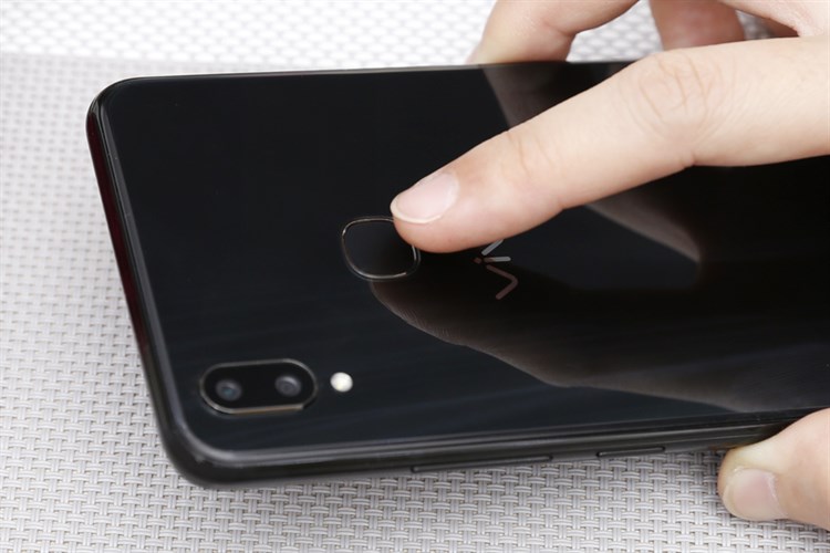 Điện thoại Vivo Y85 Màu Đen