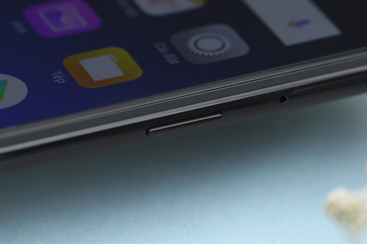 Điện thoại OPPO F7 Youth