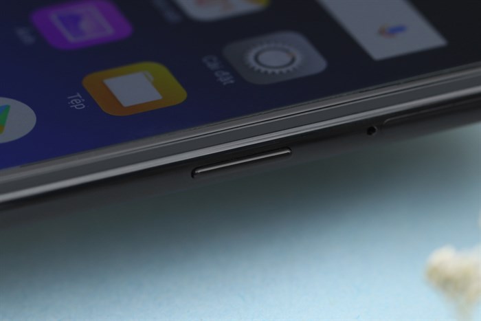 Điện thoại OPPO F7 Youth