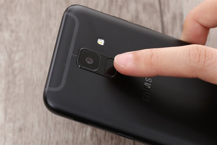 Điện thoại Samsung Galaxy A6 (2018)