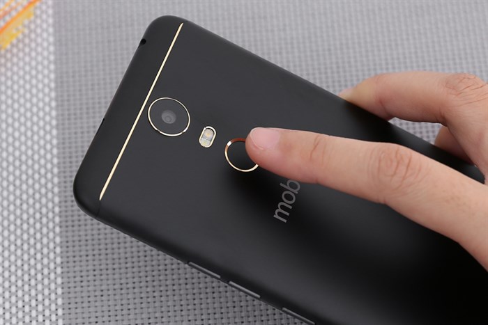 Điện thoại Mobiistar E Selfie