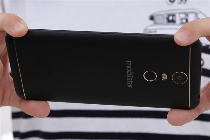 Điện thoại Mobiistar E Selfie