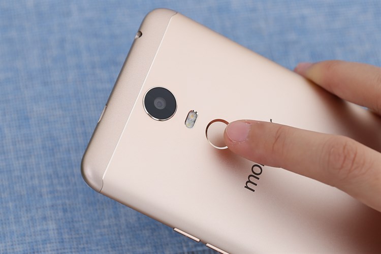 Điện thoại Mobiistar E Selfie