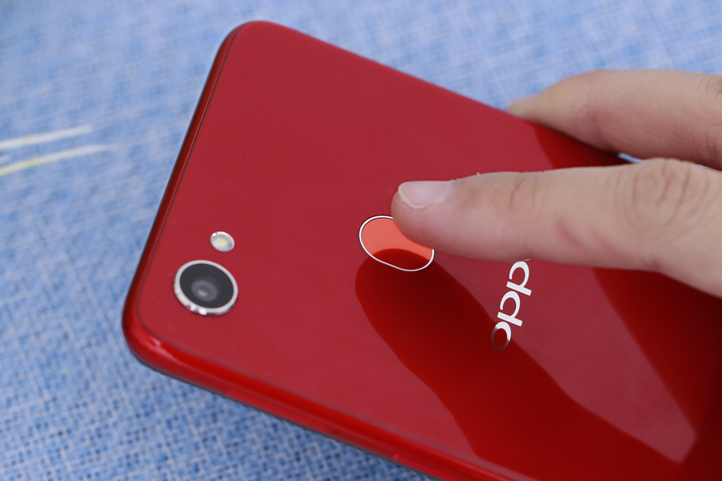 Điện thoại OPPO F7 128GB