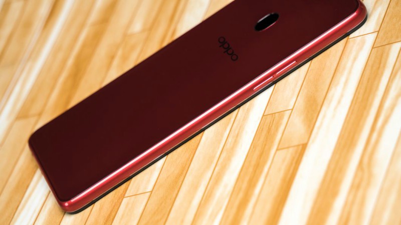 Thiết kế điện thoại OPPO F7 128GB