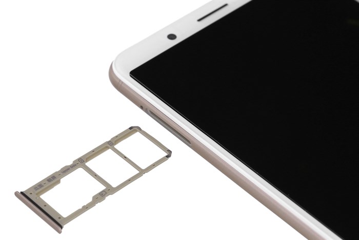 Điện thoại Vivo Y71 Màu Vàng