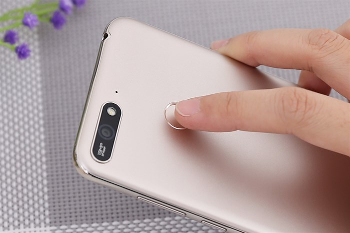 Điện thoại Huawei Y6 Prime (2018)