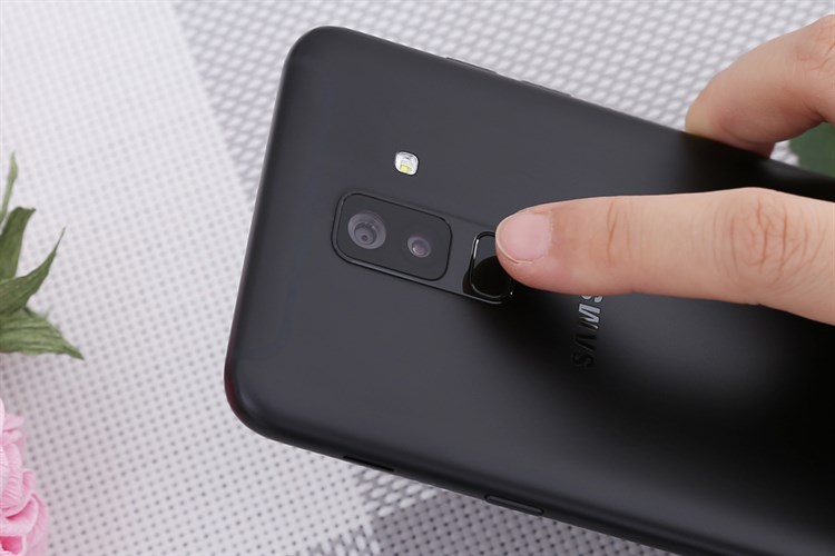 Điện thoại Samsung Galaxy A6+ (2018)