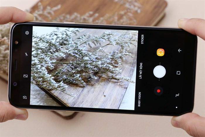 Điện thoại Samsung Galaxy A6+ (2018)