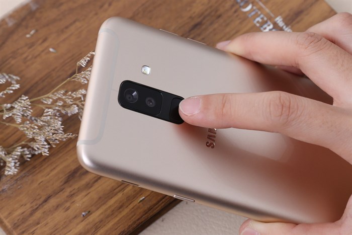 Điện thoại Samsung Galaxy A6+ (2018)