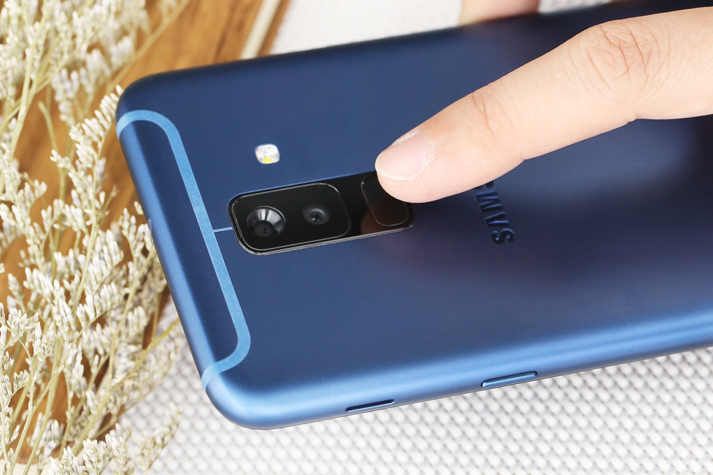 Điện thoại Samsung Galaxy A6+ (2018)