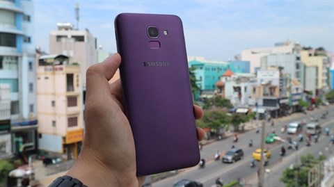 Thiết kế điện thoại Samsung Galaxy J6 - Vuivui.com