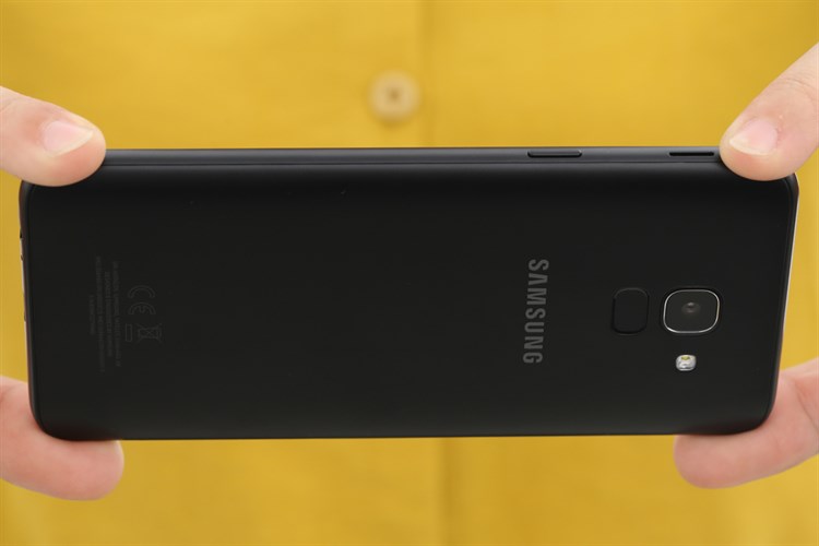 Điện thoại Samsung Galaxy J6