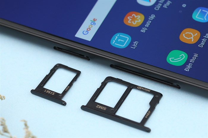 Điện thoại Samsung Galaxy J6