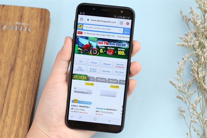 Điện thoại Samsung Galaxy J6