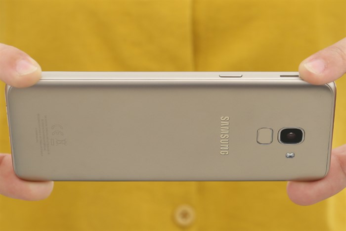 Điện thoại Samsung Galaxy J6