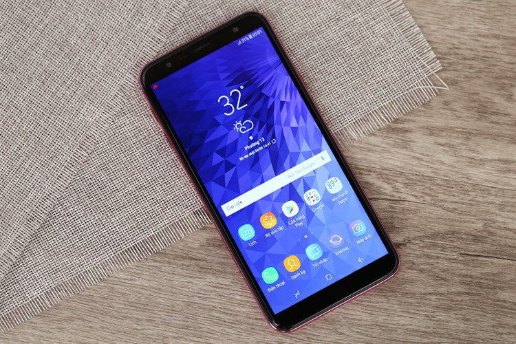 Điện thoại Samsung Galaxy J4+