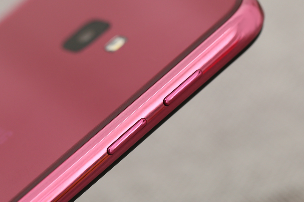 Điện thoại Samsung Galaxy J4+