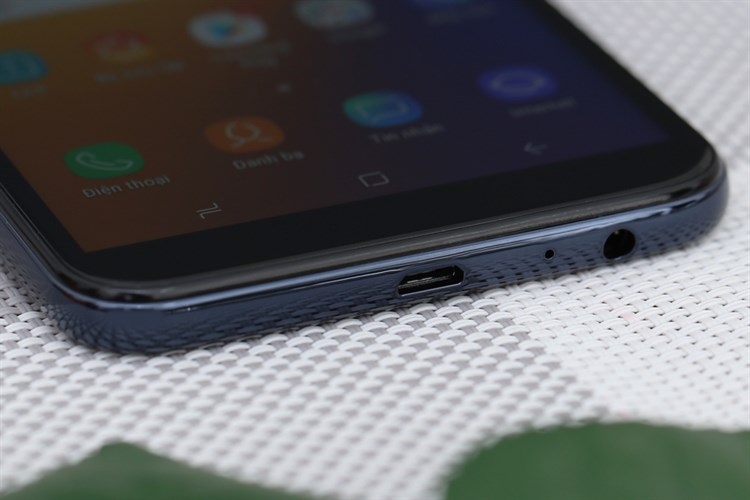 Điện thoại Samsung Galaxy J4+