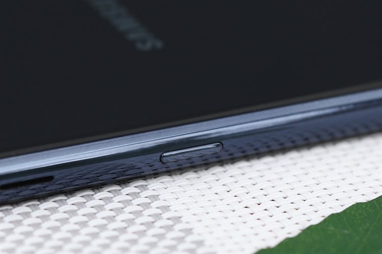 Điện thoại Samsung Galaxy J4+