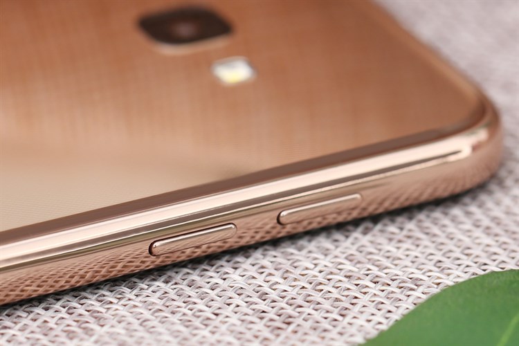 Điện thoại Samsung Galaxy J4+