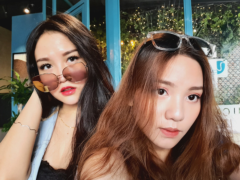 Ảnh selfie trên điện thoai Samsung Galaxy S10