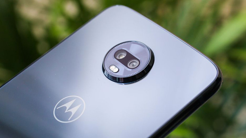 Camera lồi khá nhiều