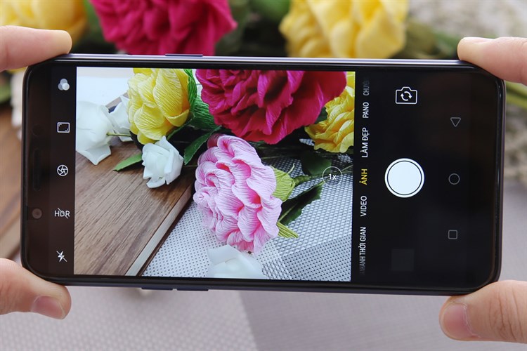 Điện thoại OPPO A83 2018 (không tai nghe)