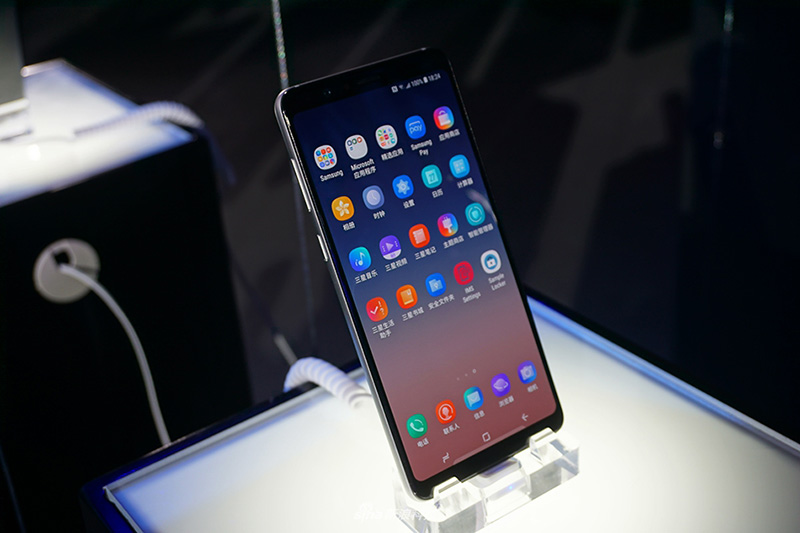 Mở khóa khuôn mặt trên Samsung Galaxy A8 Star Mở khóa khuôn mặt trên Samsung Galaxy A8 Star