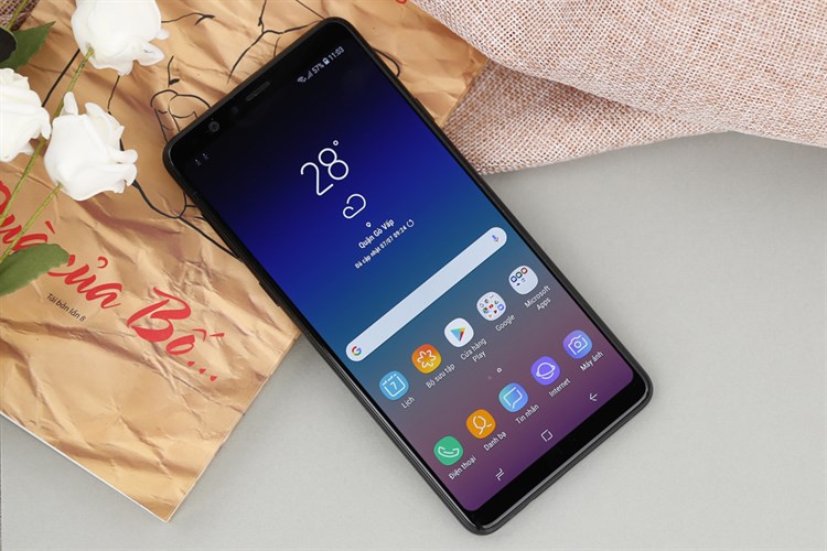 Điện thoại Samsung Galaxy A8 Star Màu Đen