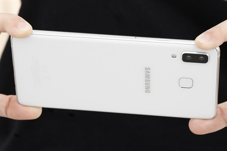 Điện thoại Samsung Galaxy A8 Star Màu Trắng