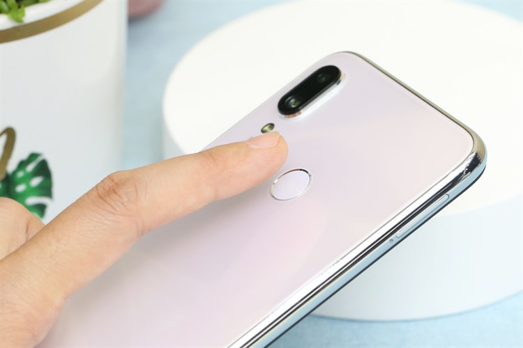 Điện thoại Xiaomi Redmi Note 7 (4GB/64GB) Màu Trắng