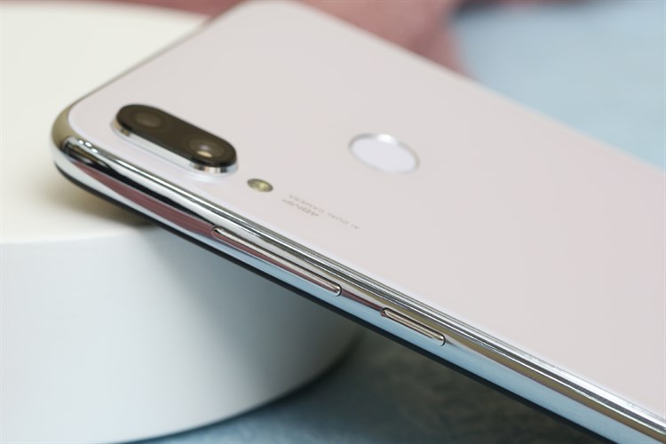 Điện thoại Xiaomi Redmi Note 7 (4GB/64GB) Màu Trắng