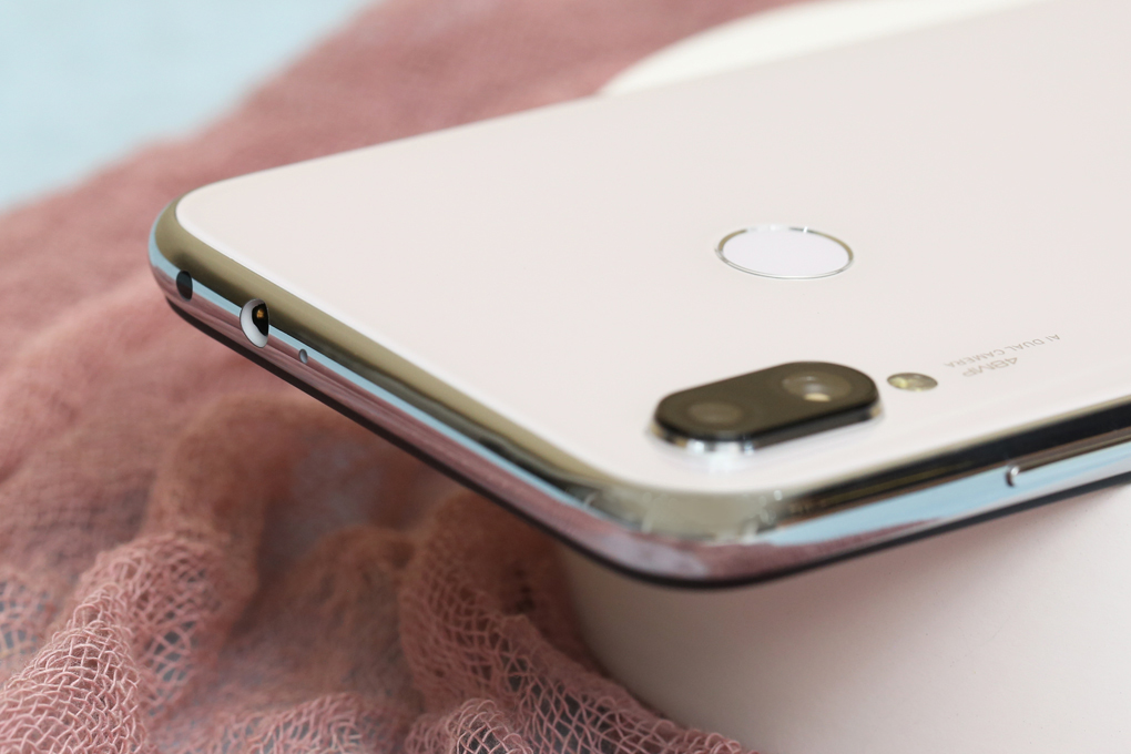 Điện thoại Xiaomi Redmi Note 7 (4GB/64GB) Màu Trắng