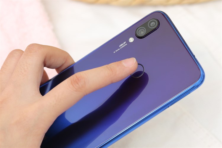 Điện thoại Xiaomi Redmi Note 7 (4GB/64GB) Màu Xanh Dương