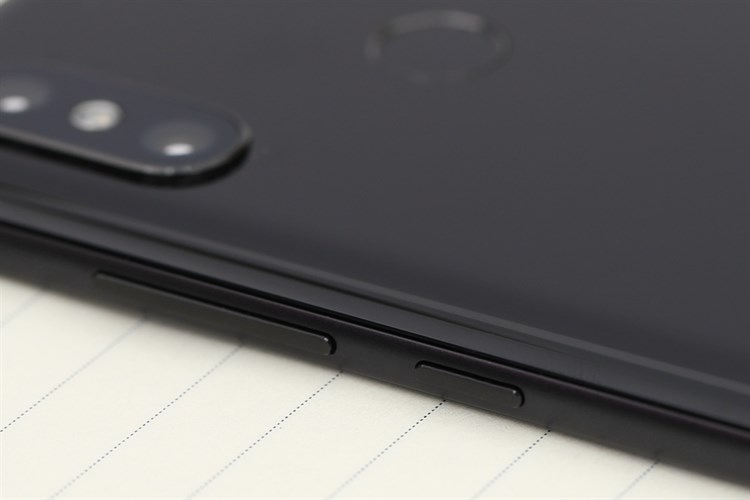 Điện thoại Xiaomi Mi 8 Màu Đen