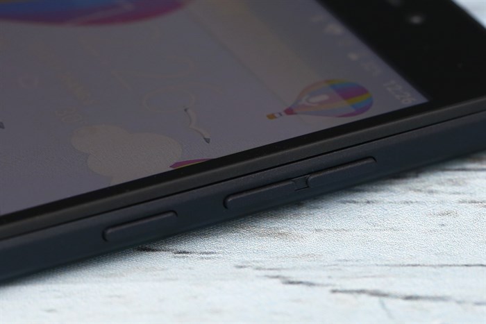 Điện thoại Mobiistar Lai Zoro 3 Màu Đen