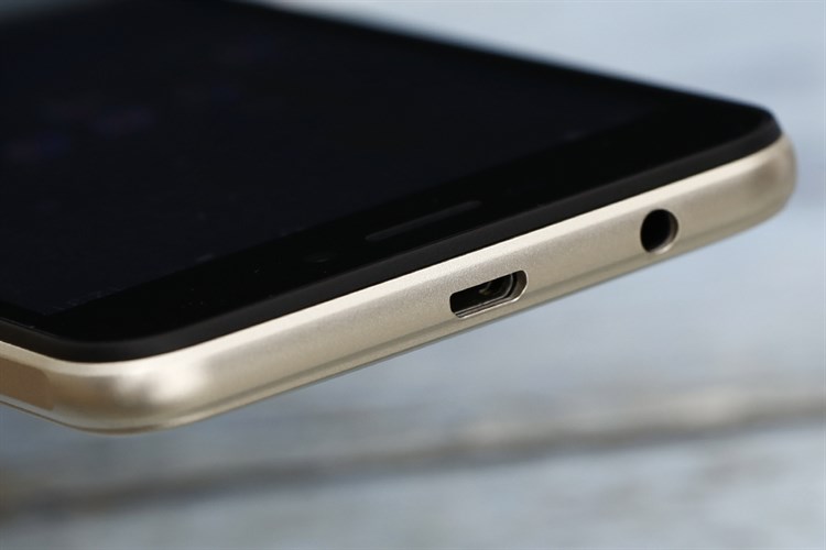 Điện thoại Mobiistar Lai Zoro 3 Màu Vàng đồng