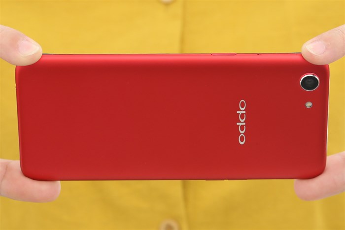 Điện thoại OPPO A83 2018 16GB (không tai nghe)