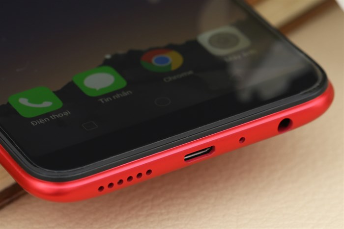 Điện thoại OPPO A83 2018 16GB (không tai nghe)