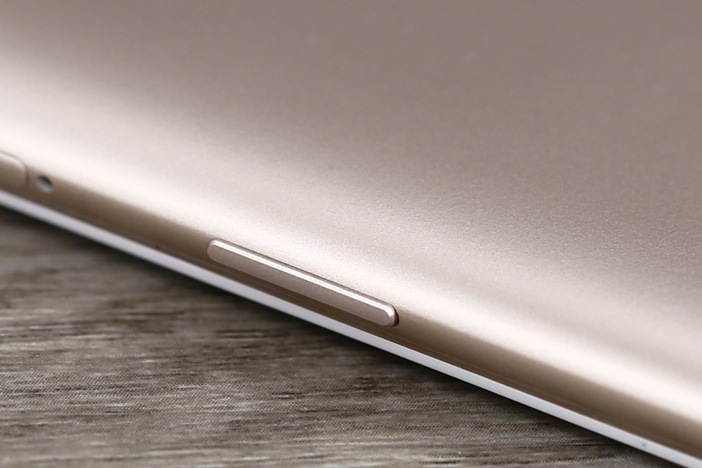 Điện thoại OPPO A83 2018 16GB (không tai nghe)