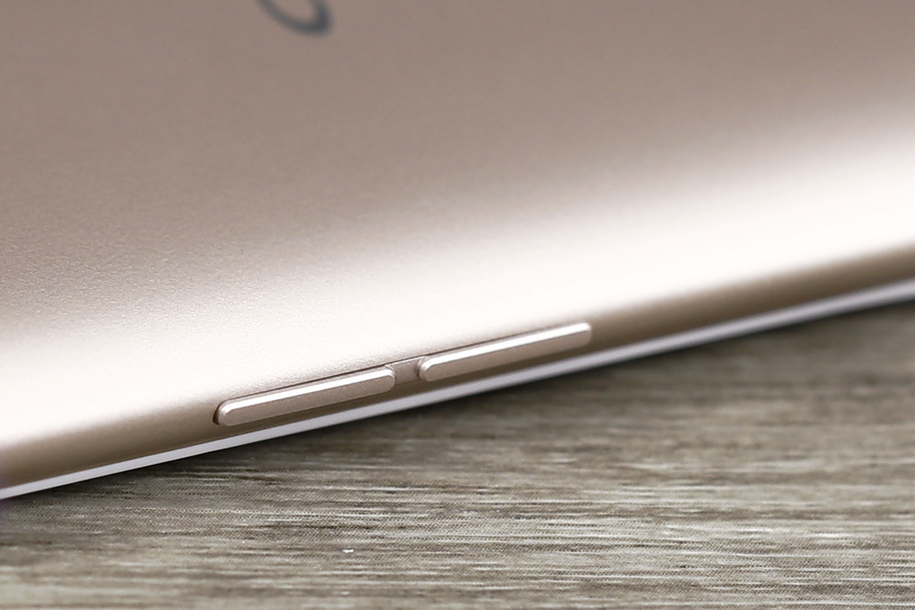 Điện thoại OPPO A83 2018 16GB (không tai nghe)