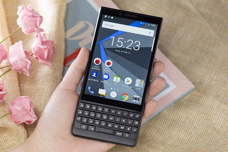Điện thoại BlackBerry KEY2