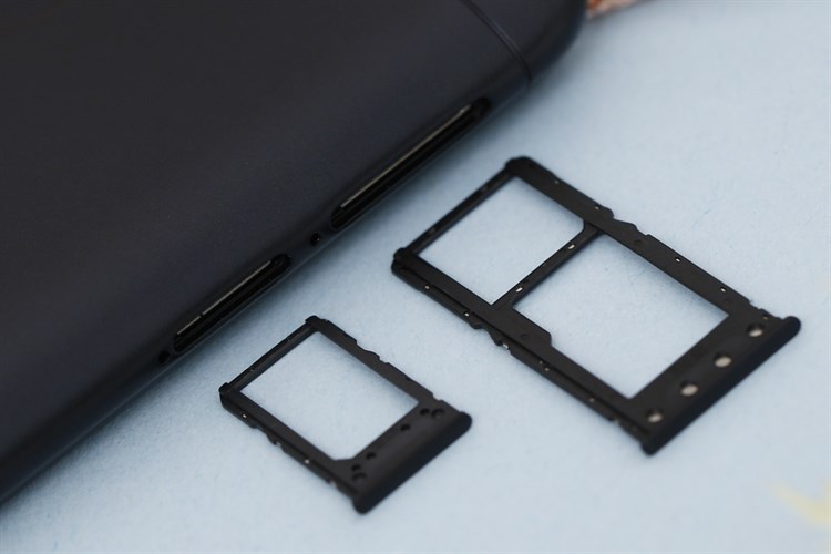 Điện thoại Xiaomi Redmi 6 Màu Đen