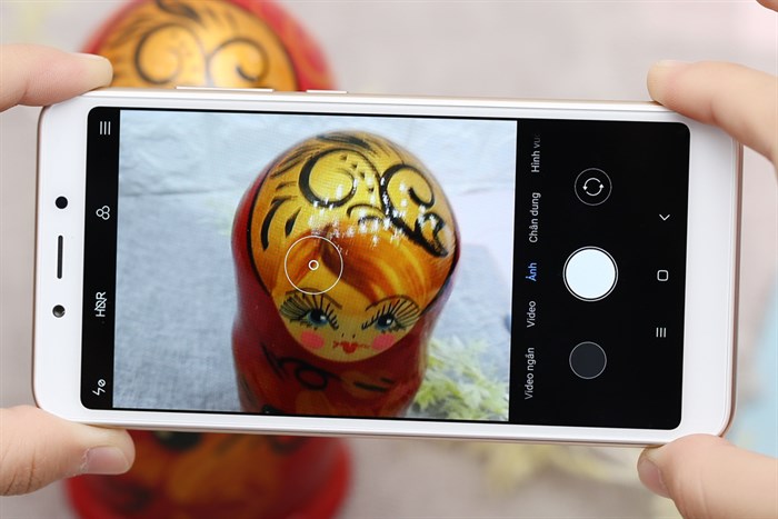 Điện thoại Xiaomi Redmi 6 Màu Vàng