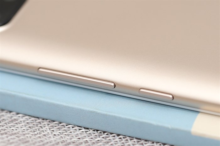 Điện thoại Xiaomi Redmi 6 Màu Vàng