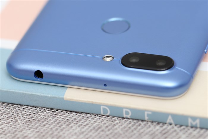 Điện thoại Xiaomi Redmi 6 Màu Xanh Dương